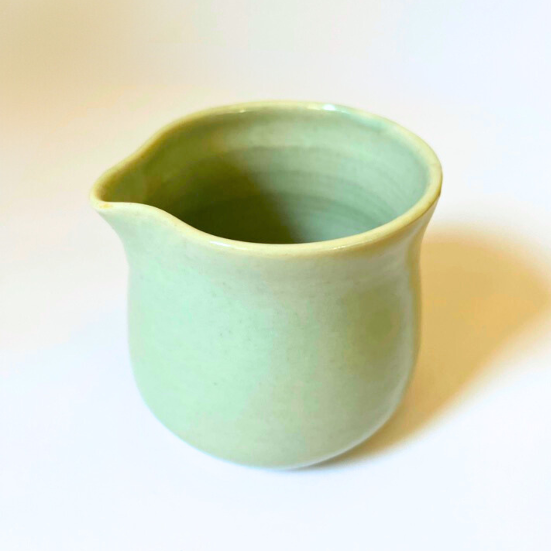 Fairness Tea Pitcher (gōng dào bēi 公道杯) - Celadon (no.2)