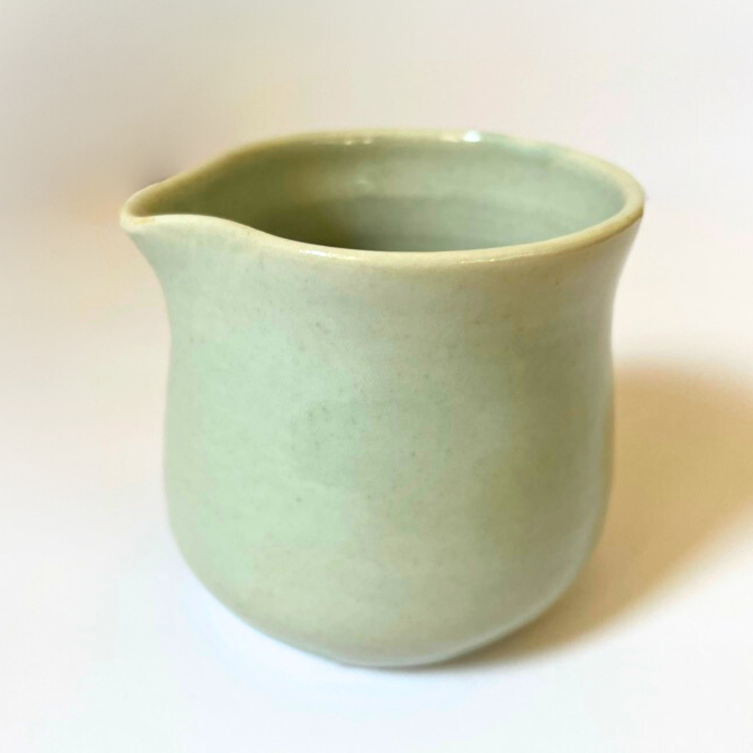 Fairness Tea Pitcher (gōng dào bēi 公道杯) - Celadon (no.2)